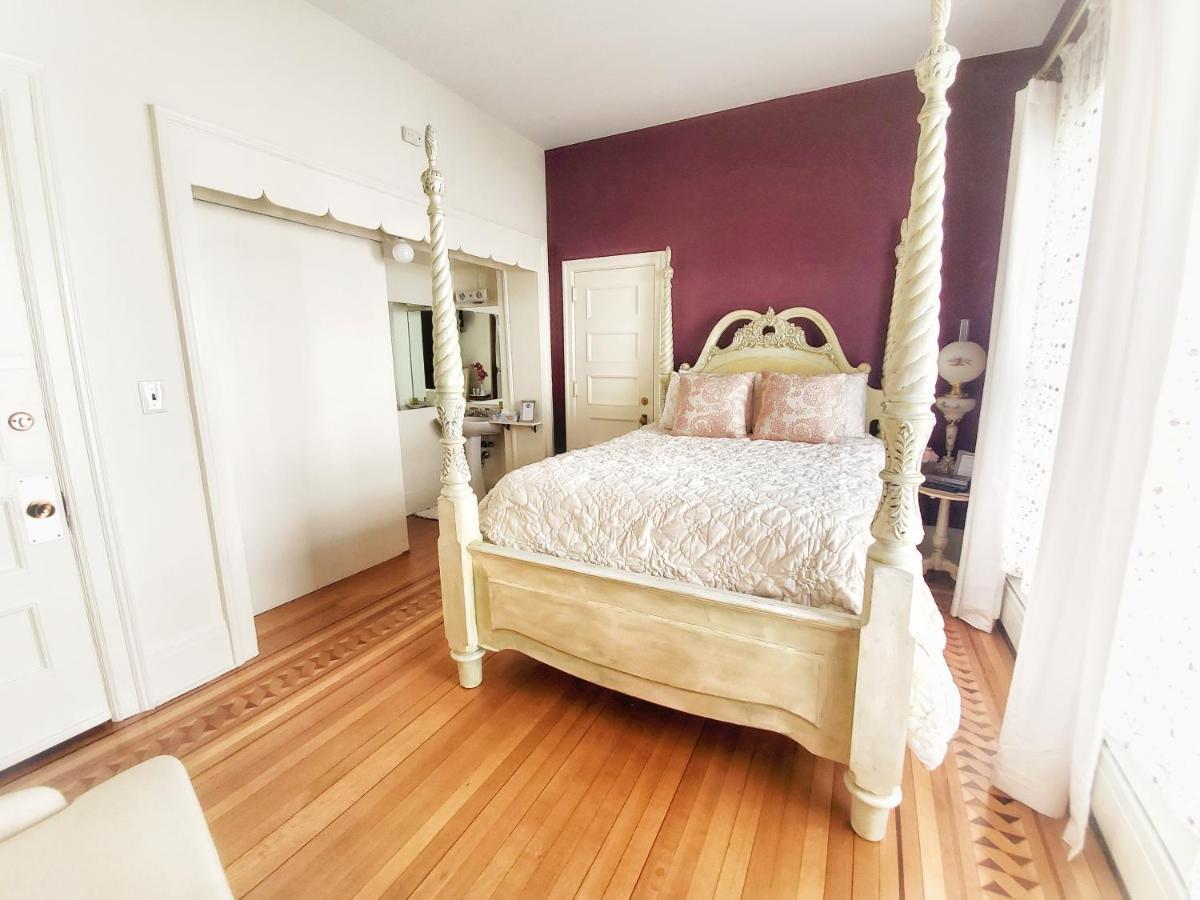 The Old Library Inn Bed & Breakfast 오린 외부 사진