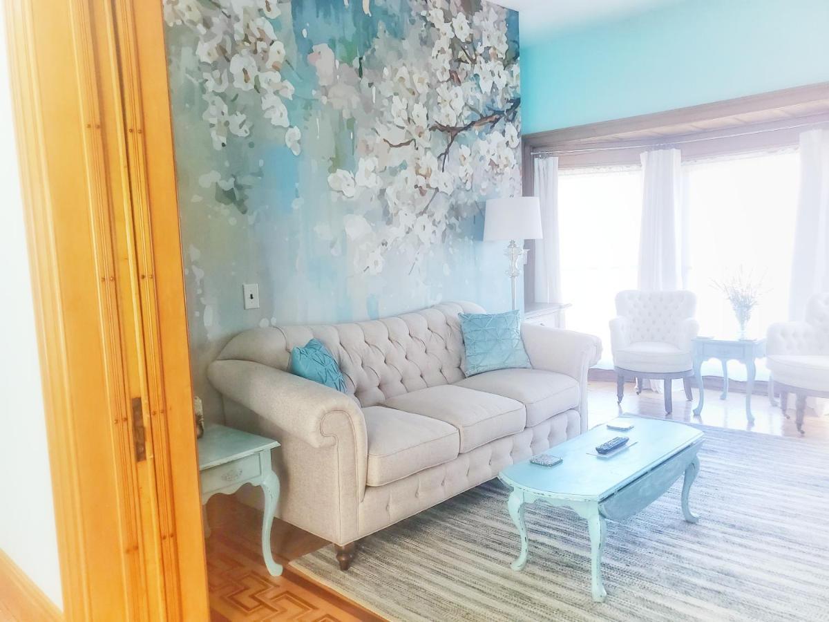 The Old Library Inn Bed & Breakfast 오린 외부 사진