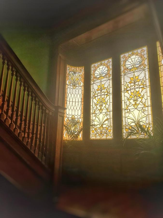 The Old Library Inn Bed & Breakfast 오린 외부 사진